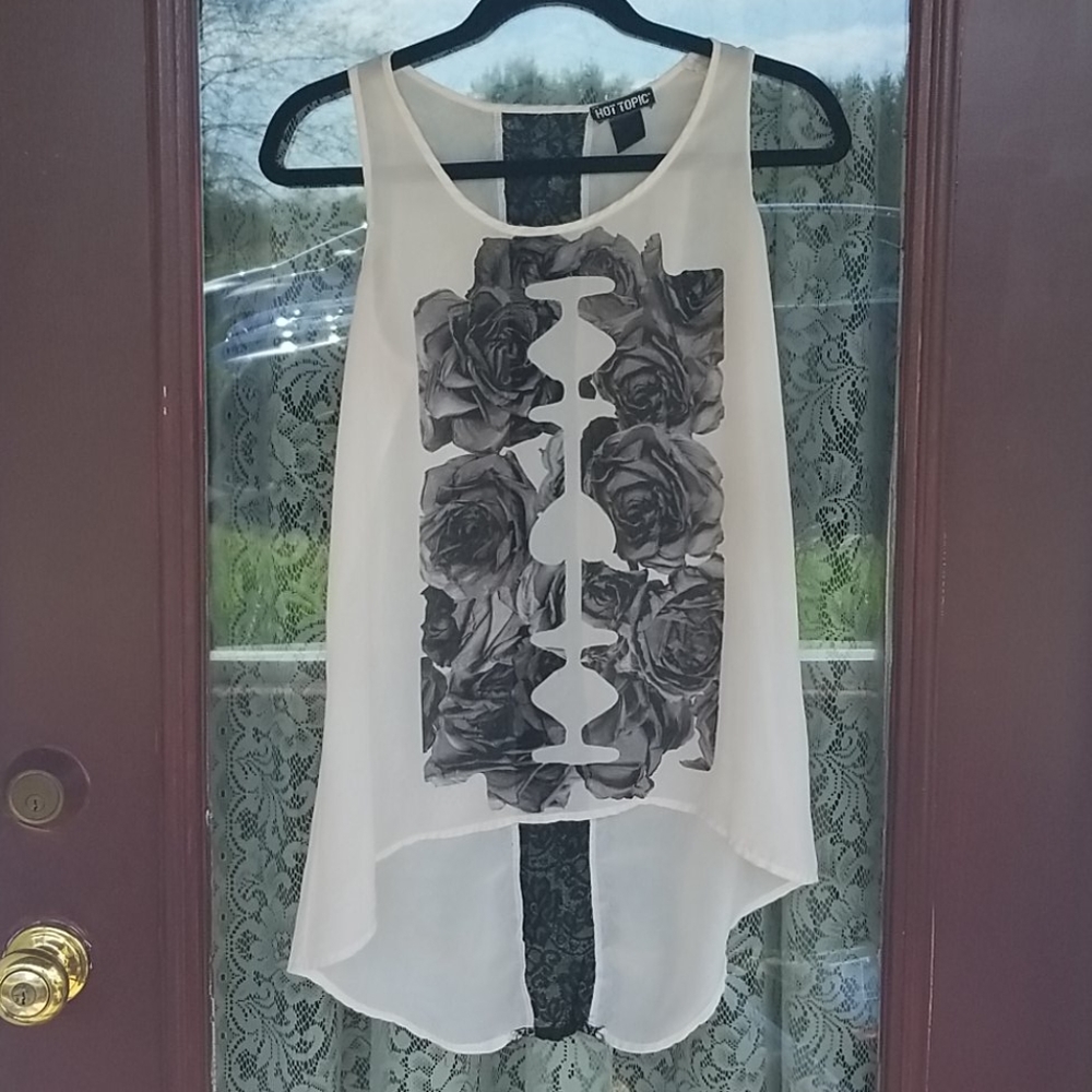 Hot topic Roses and razorblades, sleeveless tunic